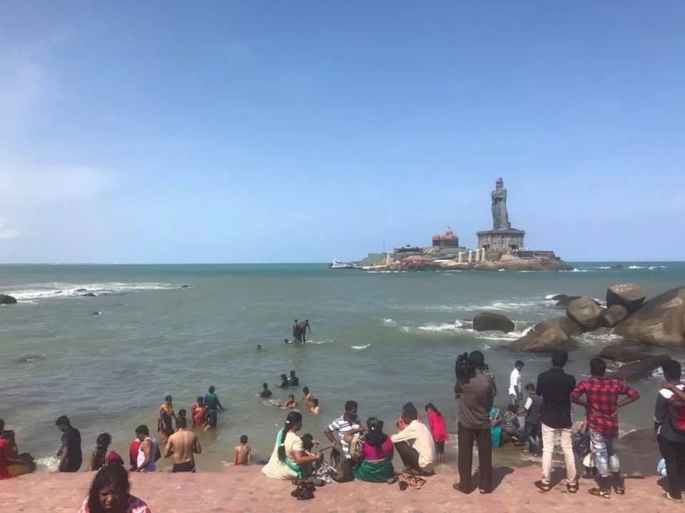 インド のカラフルなドレス
